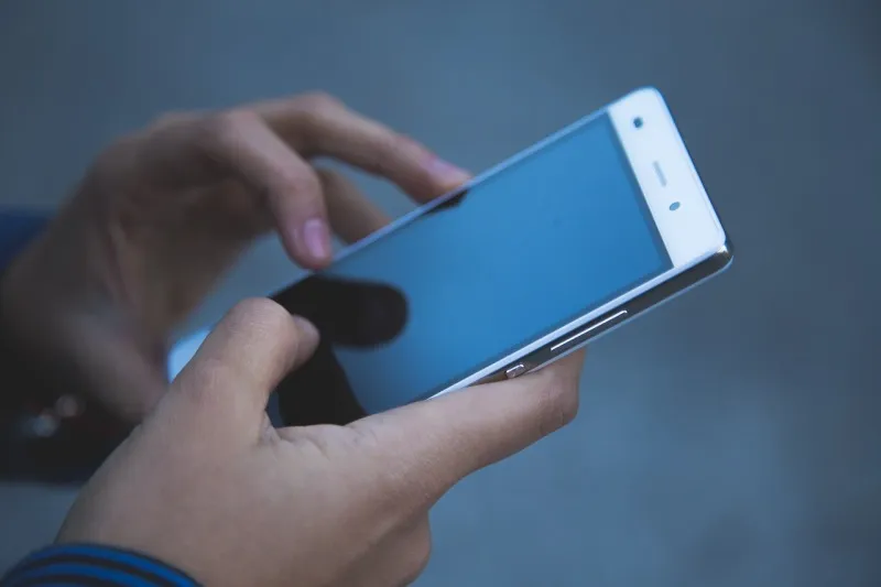 Masz starszy i niepotrzebny telefon? Zobacz, co można z nim zrobić!